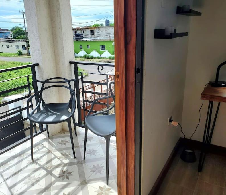 'The Solace' New Luxury Modern 1Bed 1Bath Apt. Portmore Kültér fotó